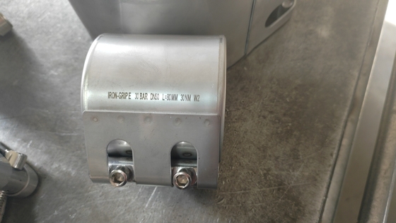Accoppiamento / pinza per la riparazione di condotte Tipo GRIP Materiale SS304 con rivestimento EPDM
