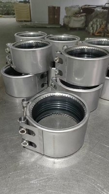 Materiale di fissaggio in acciaio inossidabile 201 EPDM / NBR Seal Ring Grip-type Pipe Clamp per applicazioni nell'industria del gas